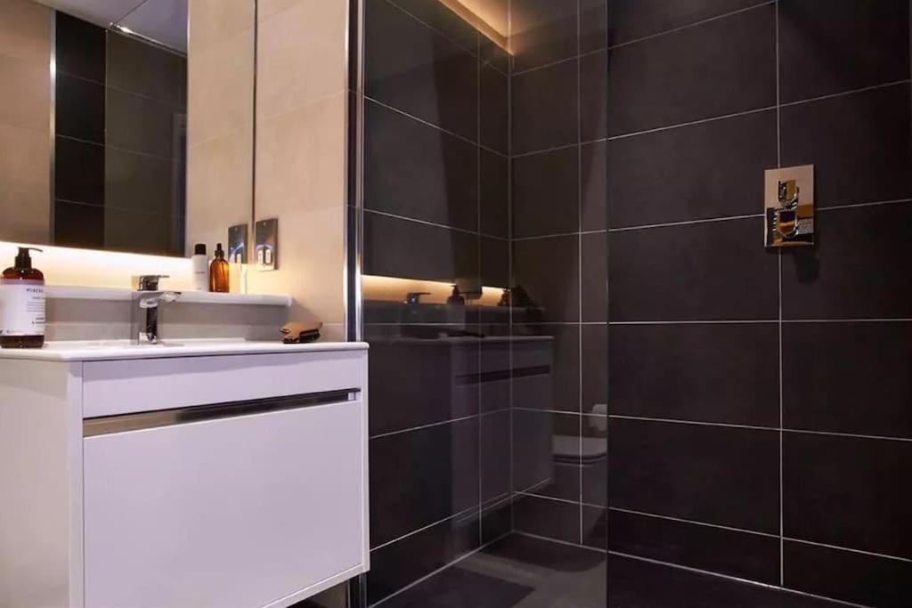 Apartament Kings Cross Walking Distance Luxury Private Garden House Londra