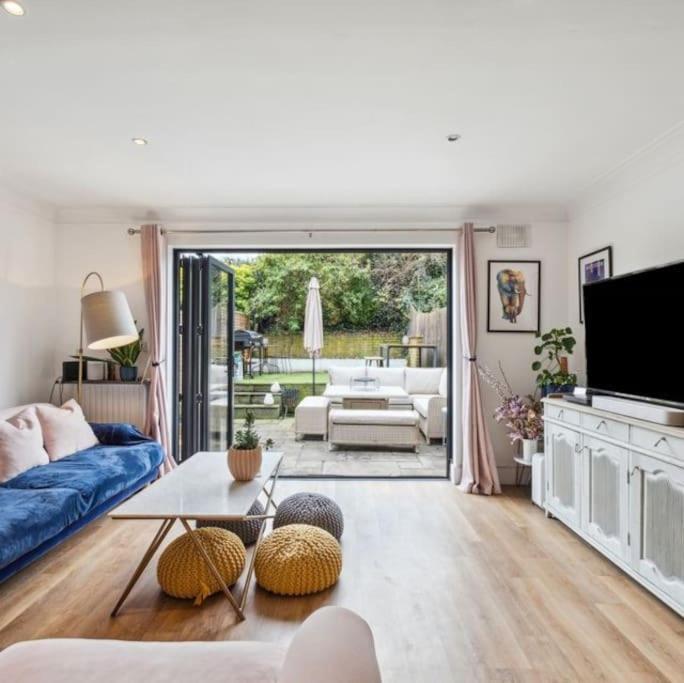 Apartament Kings Cross Walking Distance Luxury Private Garden House Londra